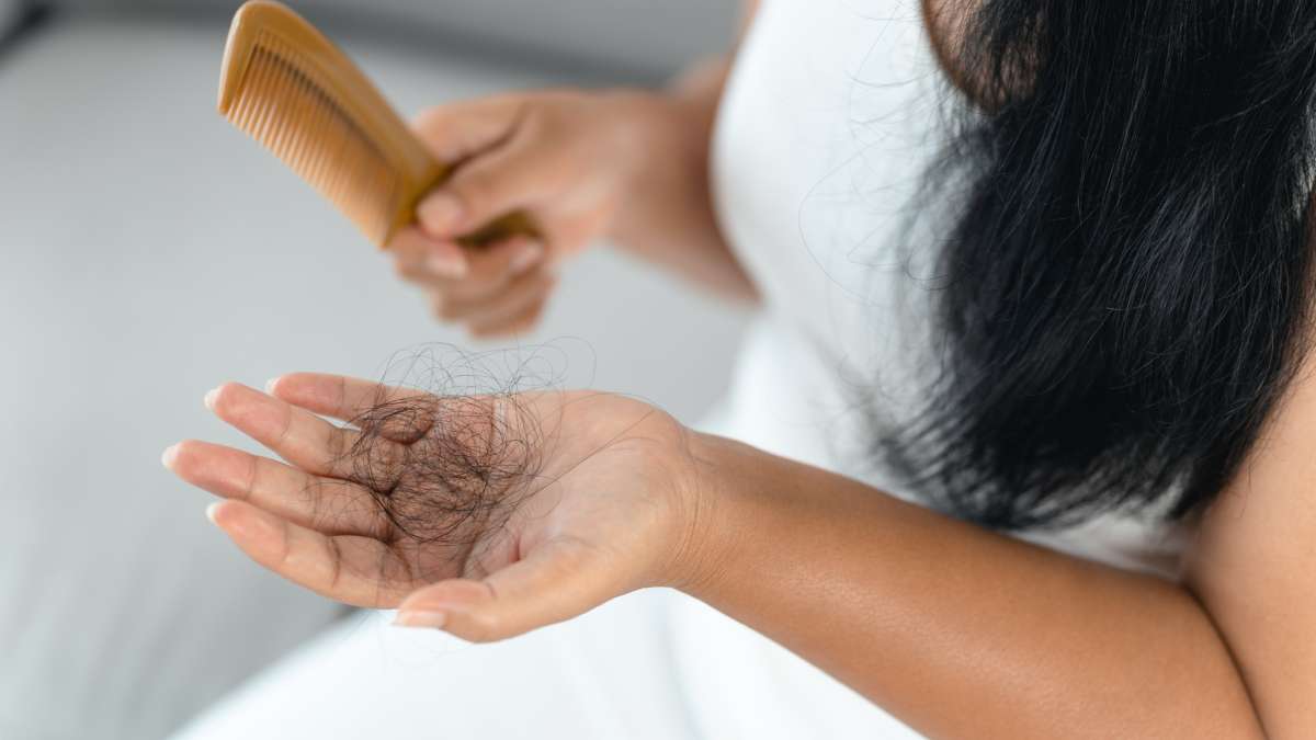 Sudden heavy hair shedding telogen
